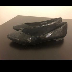 Vionic Cabello Flats- Size 9, Black